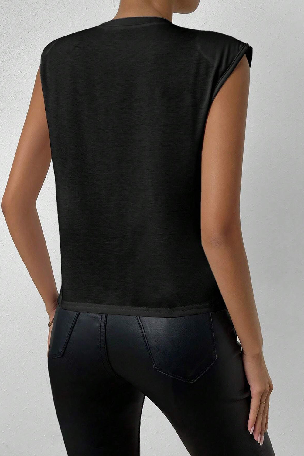"Mrs. Pearl" Round Neck Tank