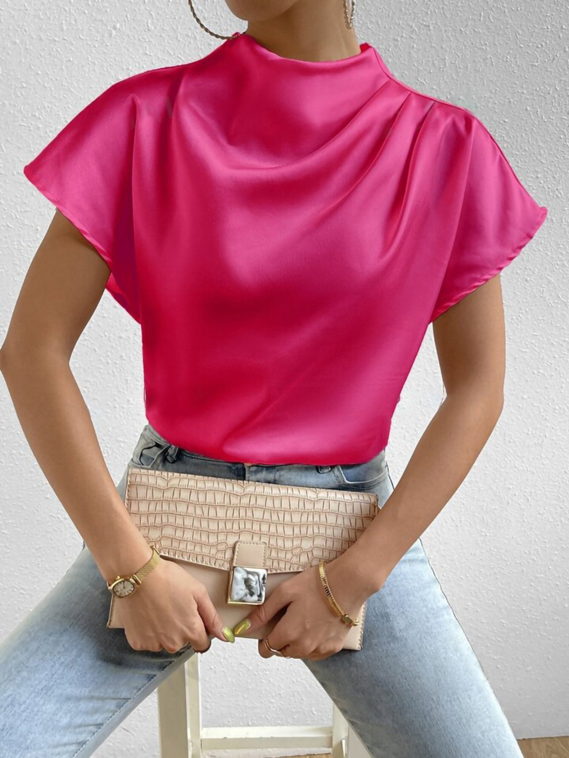 "Silk Pleasure" Neck Short Sleeve Blouse